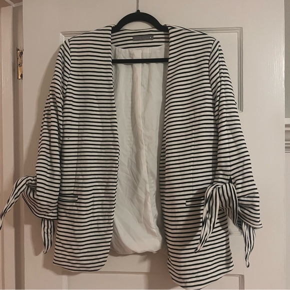 OLIVIA MOON Black & White Striped Knit Blazer: Sz M - Picture 2 of 5